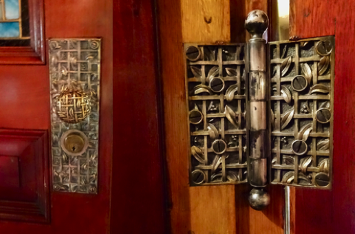Matching Doorknobs & Hinges Matching Doorknobs & Hinges